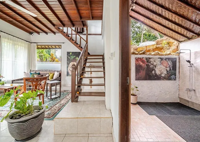 Villa Shiva Peaceful Garden Loft Walk To Alchemy Yoga Ubud