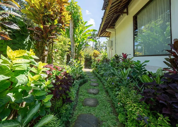 Villa Shiva Peaceful Garden Loft Walk To Alchemy Yoga Ubud