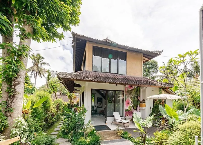 Villa Shiva Peaceful Garden Loft Walk To Alchemy Yoga Ubud