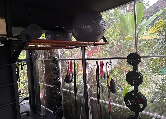 Shiva Peaceful Garden Loft Walk To Alchemy Yoga Ubud