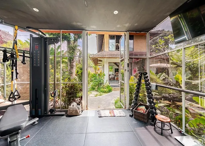 Shiva Peaceful Garden Loft Walk To Alchemy Yoga Ubud